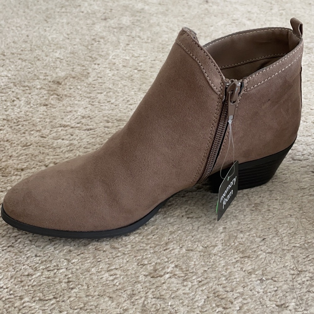 Tan booties - Picture 3 of 6
